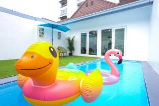 Phratamnak C2 – Vibrant & Airy Villa with Pool Vacation rental in Pattaya City
