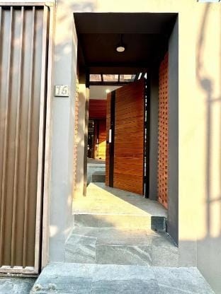 曼谷市中心Thong附近800平泳池别墅 Villa in Bangkok