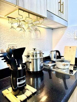 Hotel-like Staycation2 (MOA)Pasay w/Amazing View Apartment in Pasay