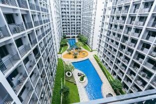 Modern Living 4 (MOA) Pasay 200mbps w/Wifi&Netflix Vacation rental in Pasay