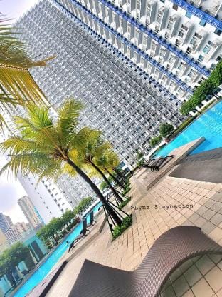 Jazz Residences Makati #2 Lynz Staycation Apartment in Makati