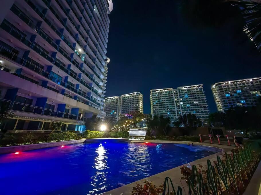 Condotel Azure Urban Resort Near Airport #AZ05 Apartment in Paranaque