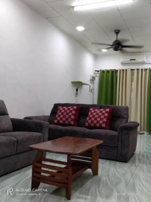 Bae Homestay (Tmn Samudera) Netflix & Wi-Fi Vacation rental in Kedah