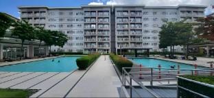 2-BR SMDC Trees Residences Condo Vacation rental in Quezon City