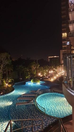 Modern & Classic Beachfront Quiet for Rrelaxation Apartment in Pattaya City