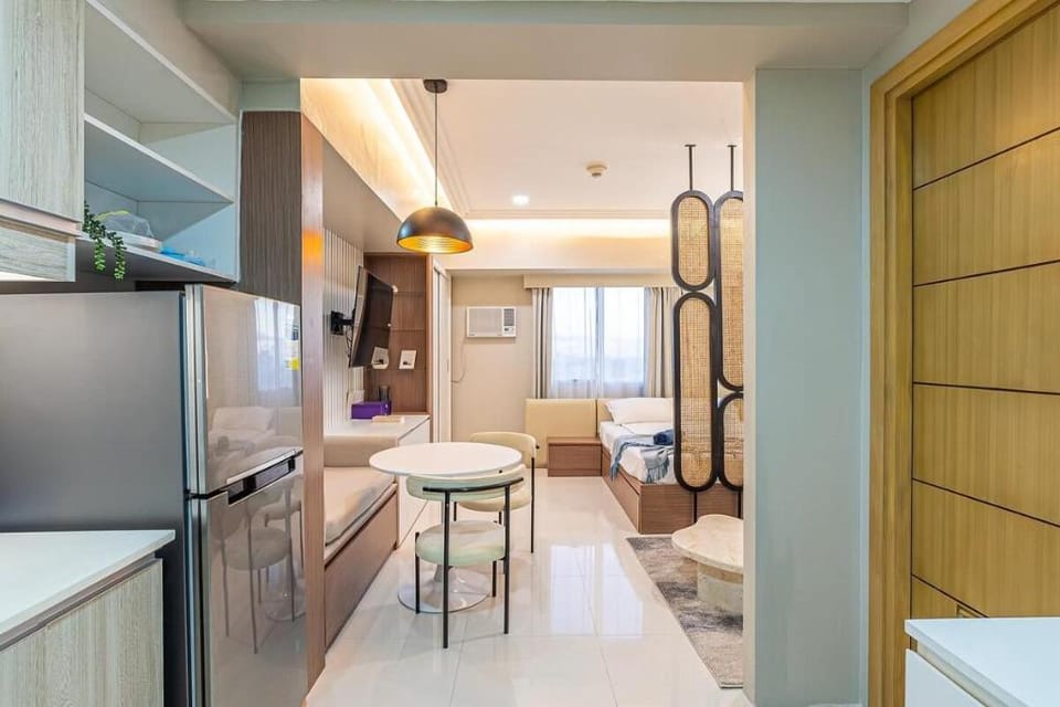 200mbps WiFi, Luxury condo near Ayala Apartment in Lapu-Lapu City