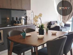 GM 2203  2Pax Stylish Netflix 100mbps BySTAY Apartment in Johor