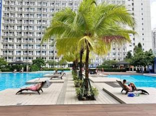 Cozy Makati Condo w/ Balcony view and Big TV 3021 Apartment in Makati