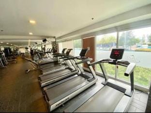 Cozy Makati Condo w/ Balcony view and Big TV 3021 Apartment in Makati