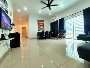 [16pax]37home Semi Home[PoolTable][BBQ] Vacation rental in Port Dickson