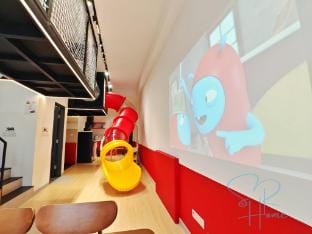 Mcqueen Theme Homestay Near Legoland Johor - SR Home Vacation rental in Johor