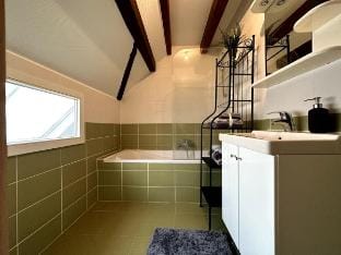 Modern Farmhouse on the Wine Route - Garage & TV Apartment in Grand Est