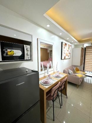 Korean Room Shore 2 Residences Apartment in Pasay