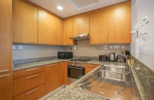 Elite LUX Holiday Homes - Modern Comfort Studio in Business Bay, Dubai Apartment in Dubai