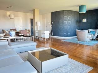 Luxurious 2 bdr-View Seine Notre Dame-Paris Center Apartment in Paris