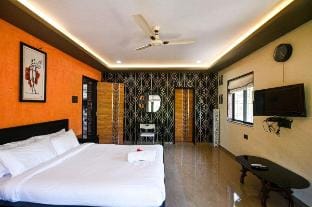 Misty Palace Luxury Villa by Natura Stays Villa in Lonavla