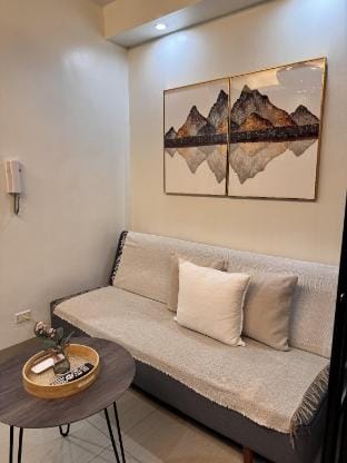 Shore 2 Residences Tower 2 MOA Staycation  Apartment in Pasay