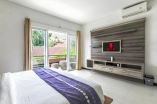 Inviting 3BR Hideout in Legian Perfect for Family Villa in Kuta