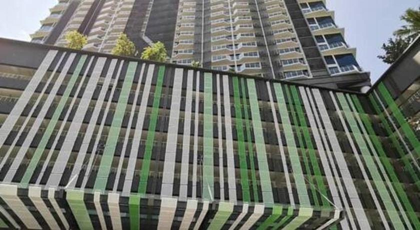 Almas Suites Cozy King Bed Studio Netflix By STAY Apartment in Johor