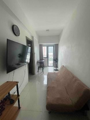 Fame Residences Condo EDSA near SM Megamall MRT  Vacation rental in Mandaluyong
