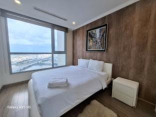 1 Bedroom Apartment Landmark Vinhome Apartment in Ho Chi Minh City