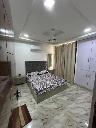 The Cozy Comfort Bnb Apartment in Agra