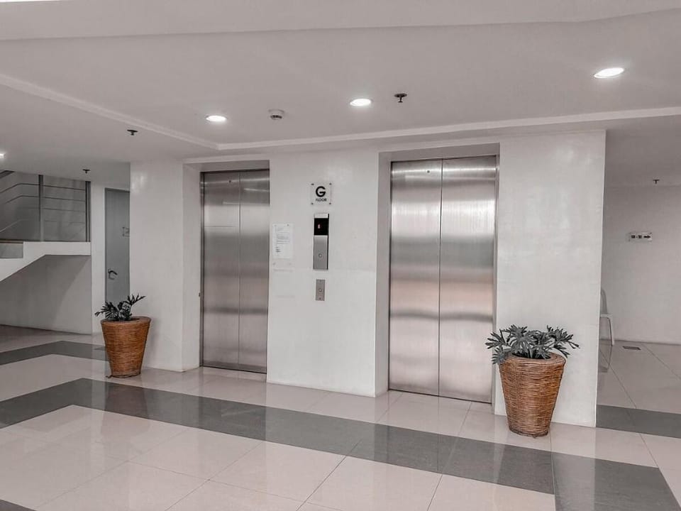 3 BR Seawind Condo with Balcony! Apartment in Davao City