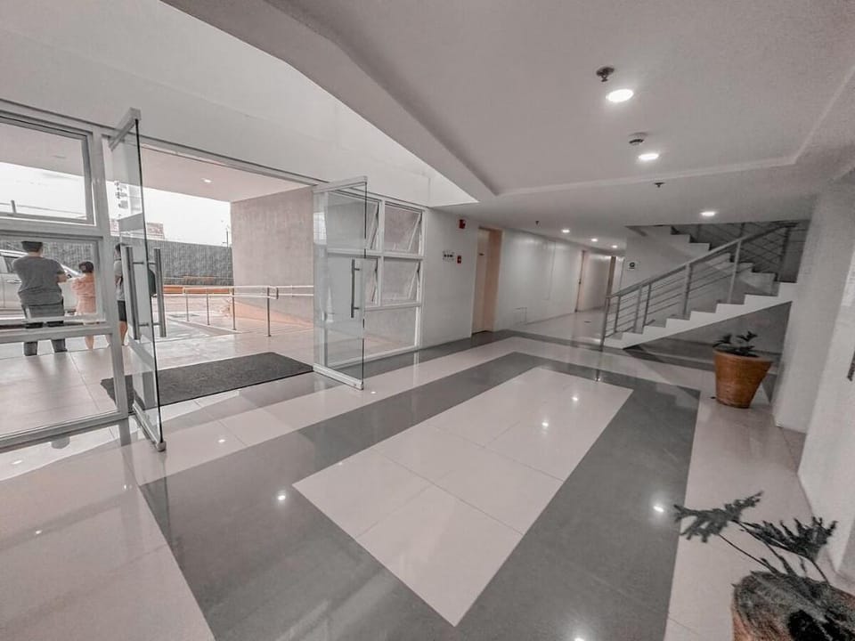 3 BR Seawind Condo with Balcony! Apartment in Davao City