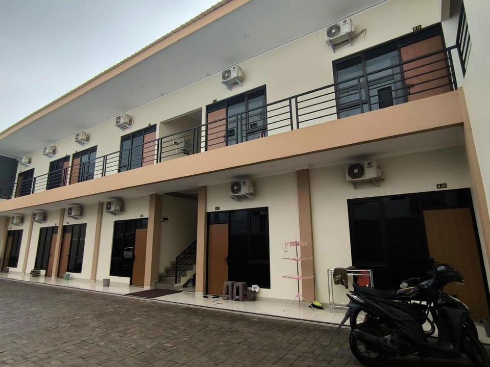 Tentrem Guesthouse Baru Hotel in East Java