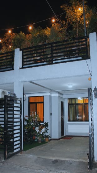 2 Bedroom Calm House w/ free parking, wifi-netflix Vacation rental in Santa Rosa