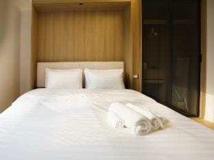 Perfect location# Pool#Gym@BTS/MRT&Max3ppl6F/115 Apartment in Bangkok