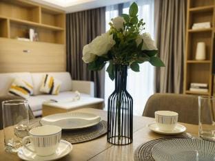 Perfect location# Pool#Gym@BTS/MRT&Max3ppl6F/115 Apartment in Bangkok