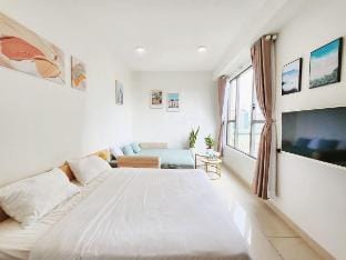 City View, 1km to Center, BR & Sofa bed, Free Gym Apartment in Ho Chi Minh City