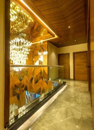 Celebrity  Valley View villa with Infinity Pool Villa in Igatpuri