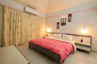 Valley Crest Villa with Swimming Pool Villa in Maharashtra