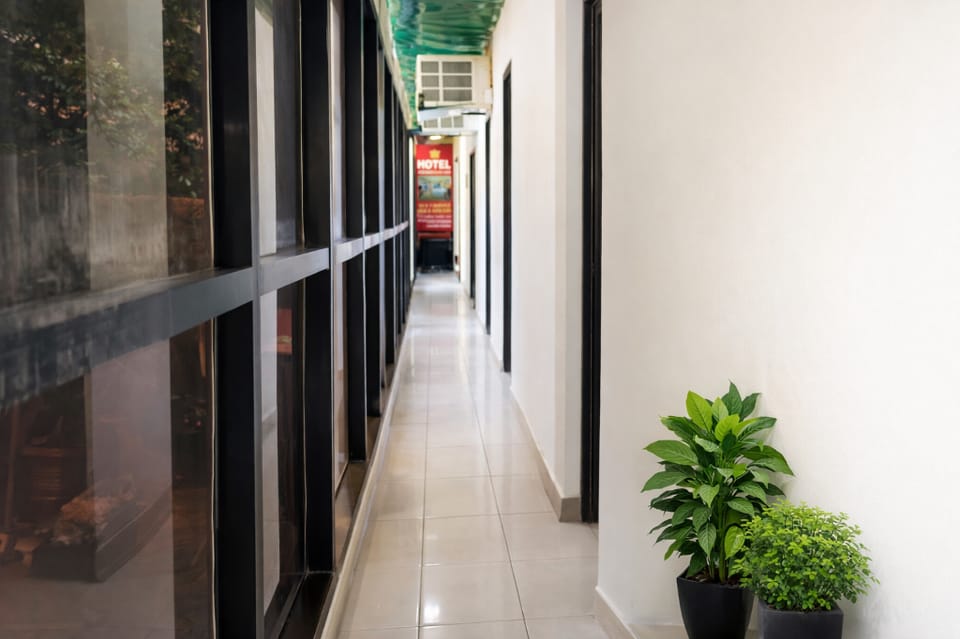 Hotel Maharaja Inn - Lajpat Nagar I Hotel in New Delhi