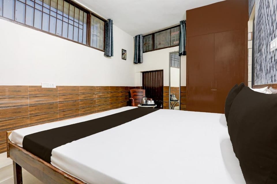 OYO 829306 HILL VIEW LUXURIOUS ROOMS Hotel in Chandigarh