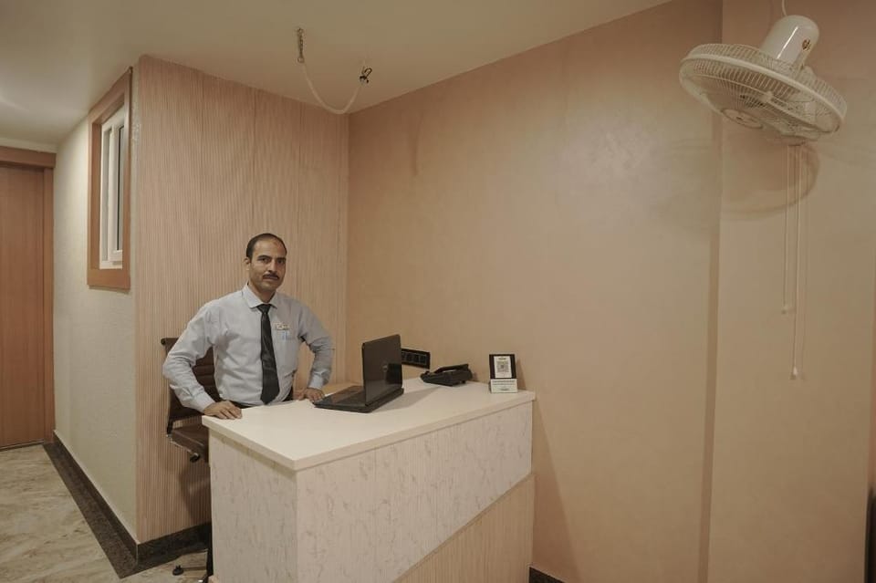 Madina Hotel Hotel in Uttar Pradesh
