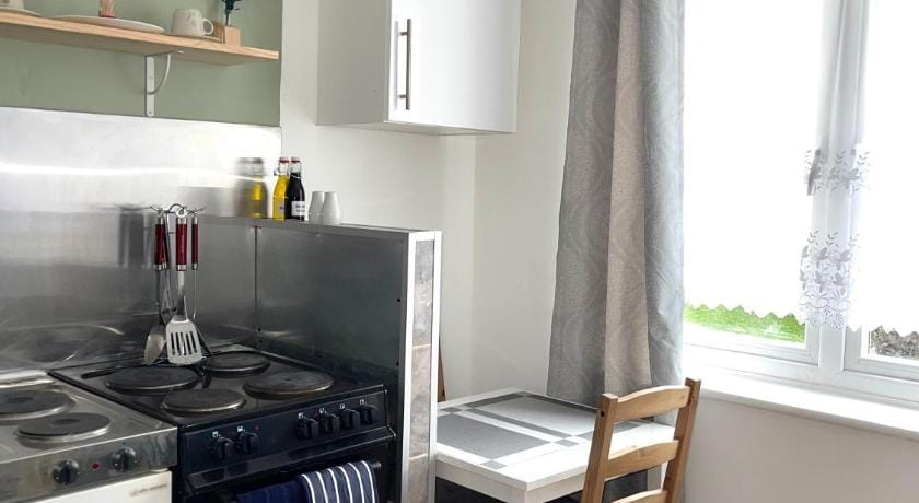 Crescent 1 bed Apartment Apartment in Ilford