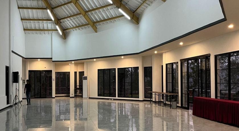 Wonorejo Hotel Mitra RedDoorz Hotel in East Java