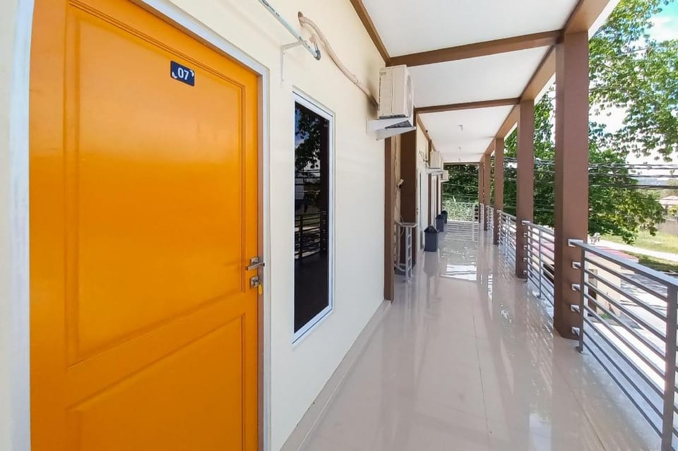 FARAH Homestay Syariah Mitra RedDoorz Hotel in West Sumatra, Indonesia
