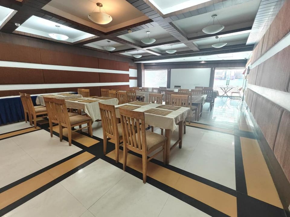 The Sky Comfort, Ahmedabad Hotel in Ahmedabad