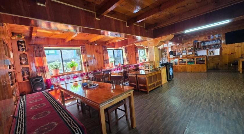 Mountain View Lodge Hotel in Nepal