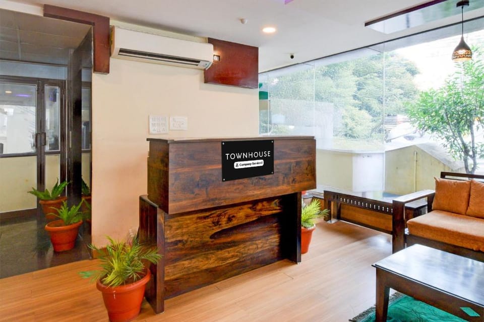 Super Townhouse Gachibowli Near Gopichand Academy Hotel in Hyderabad