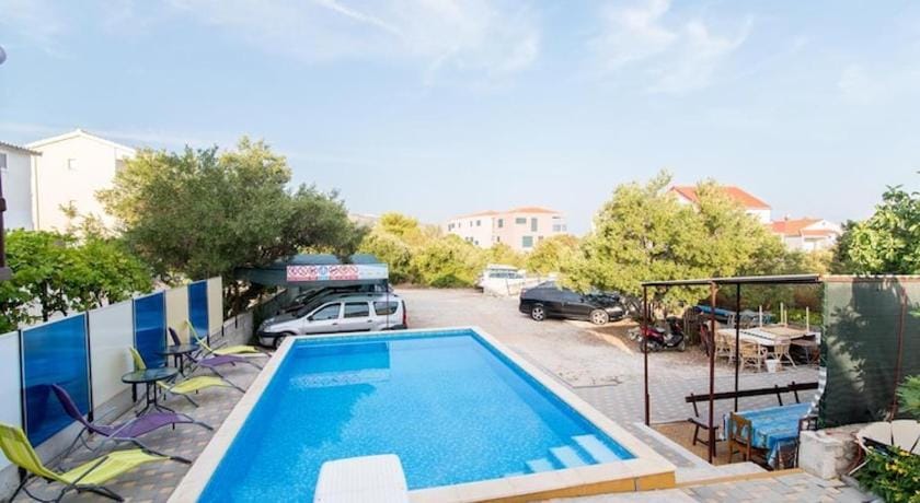 Apartments Fidelis - One Bedroom Apartment with Terrace and Garden View 3 Apartment in Okrug Gornji