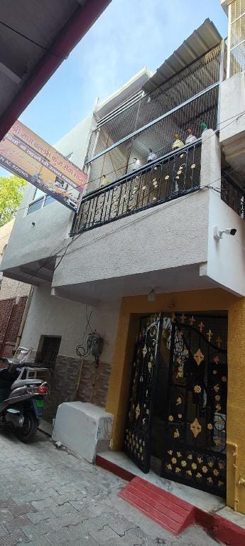 Shree Gopal Niketan Bed and Breakfast in Uttar Pradesh