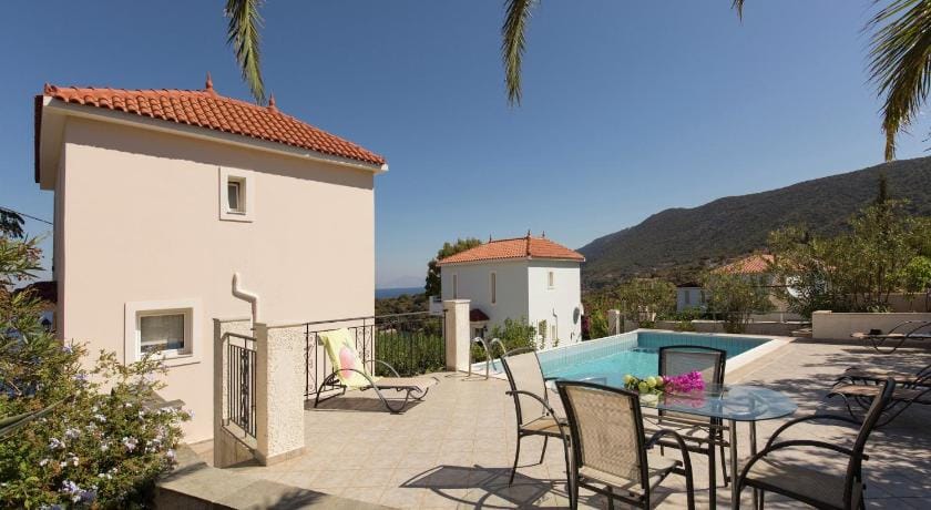 Beautiful Villa in Agia Paraskevi Samos with Swimming Pool Hotel in Samos, Greece