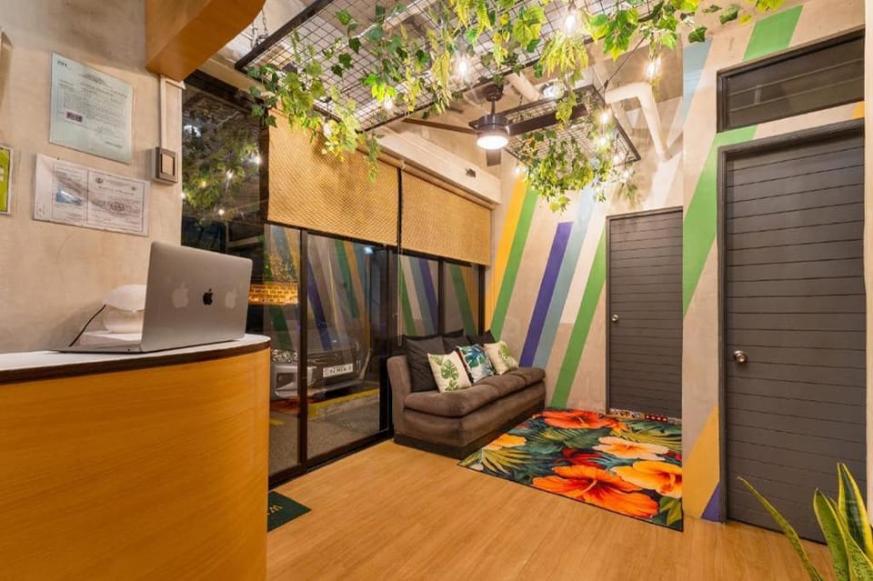 Redenza Suites Hotel in Mandaluyong