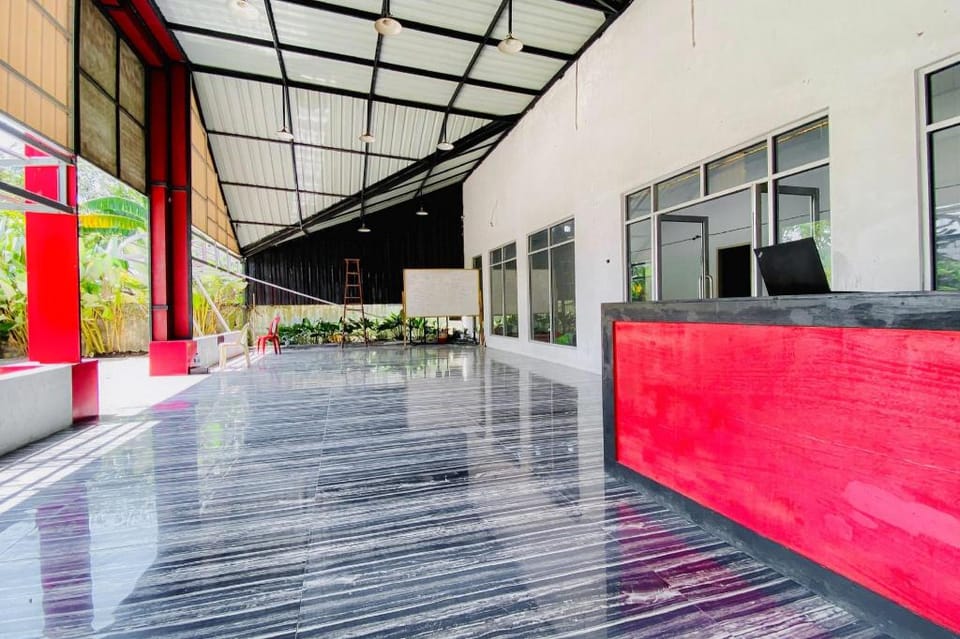 RedDoorz Syariah near RSU Sylvani Binjai Hotel in Indonesia