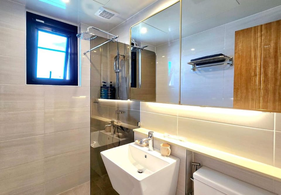 Incheon Airport Guesthouse L Bed and Breakfast in Gyeonggi-do